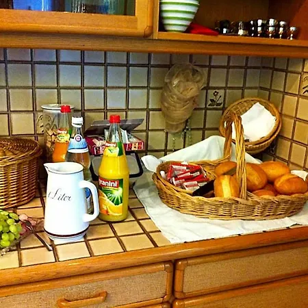 Central Bed & Breakfast Menden
