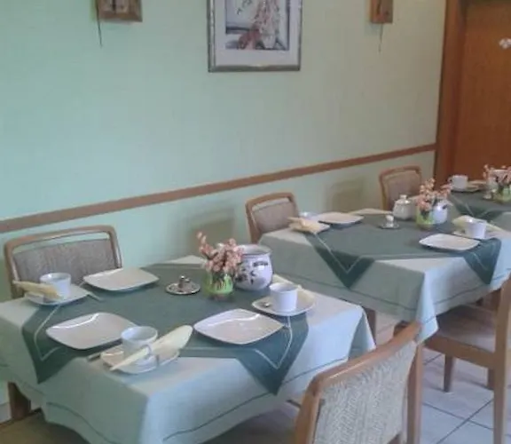 Oda ve Kahvaltı Central Menden